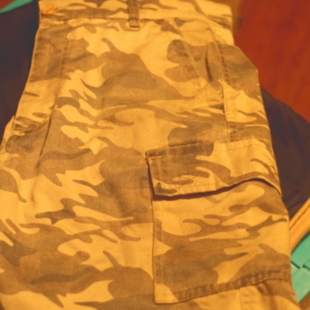 R Brand men's camo cargo shorts